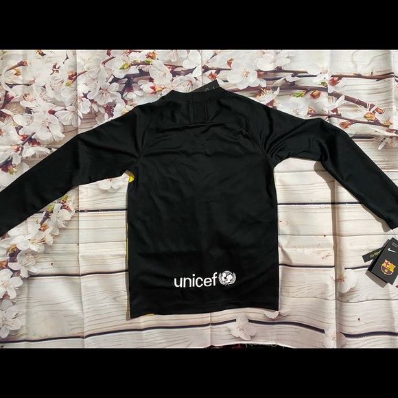 Nike Barcelona Jersey - Picture 2 of 5